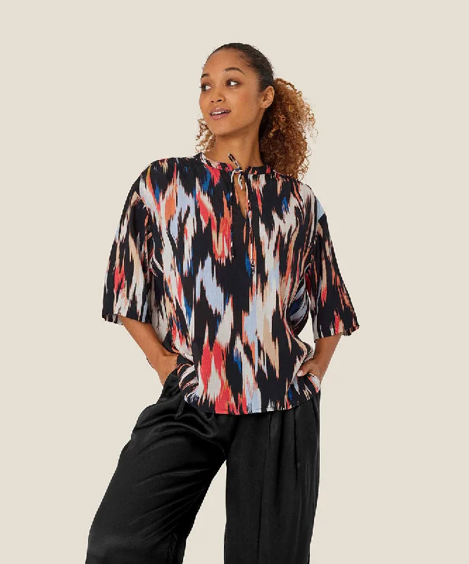 Boniti Tie-Neck Top