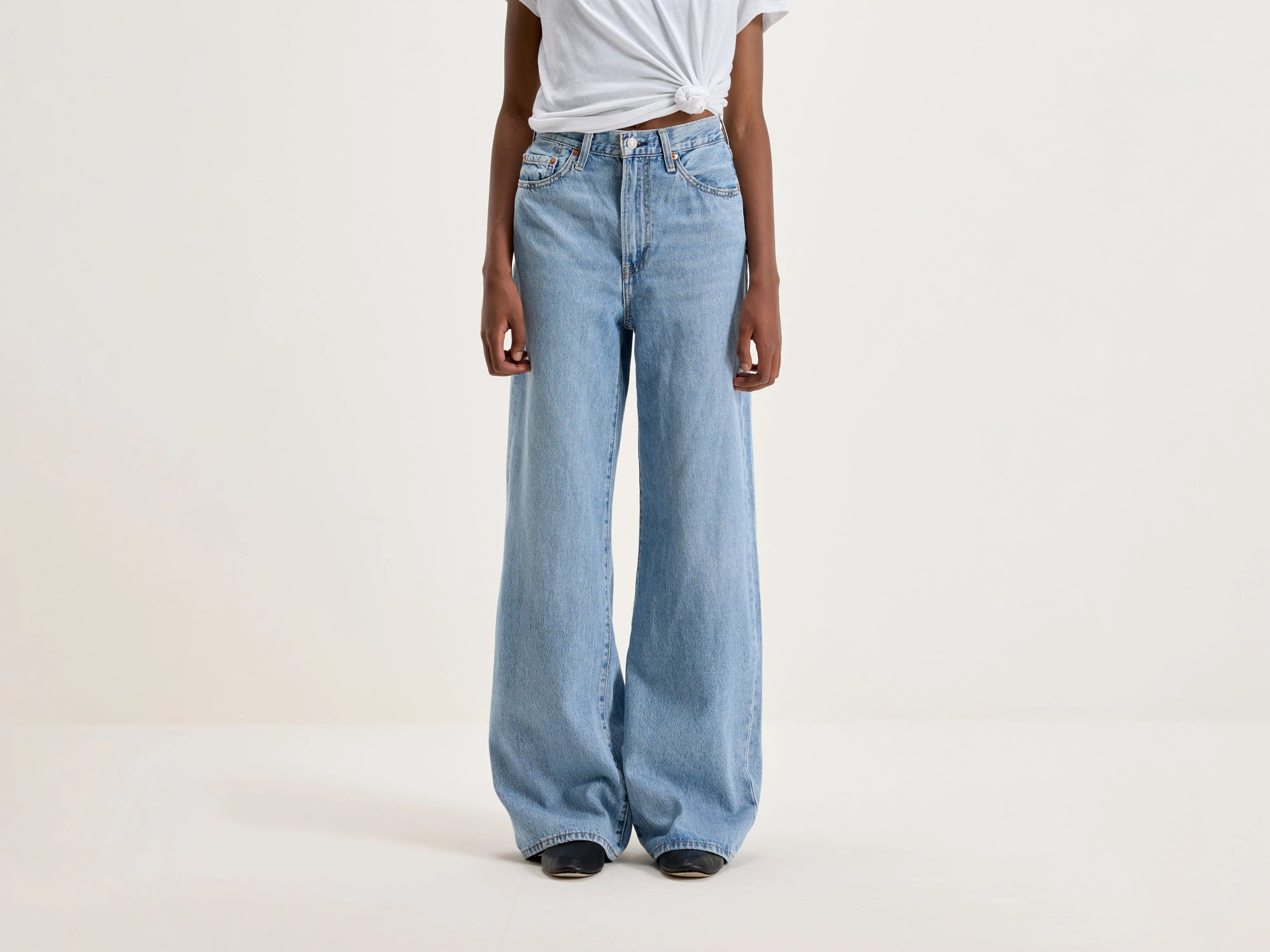 Ribcage Wide Leg Jeans (242 / W / LT STONE WASH)